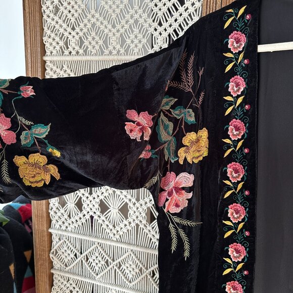 Topshop Boho Velvet Embroidered Kimono Duster Robe - Picture 2 of 7